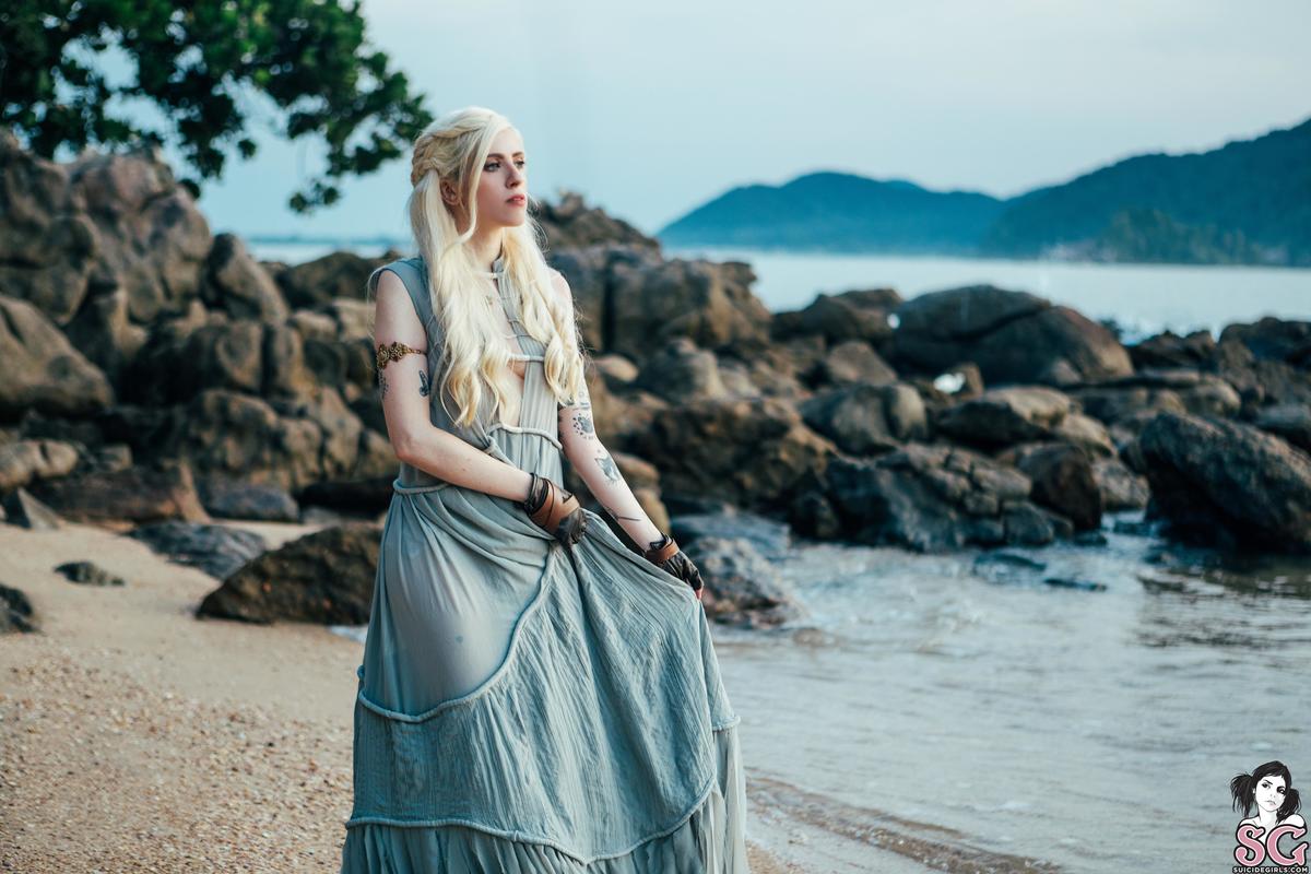 serenna-notaprincessakhaleesi-03.jpg