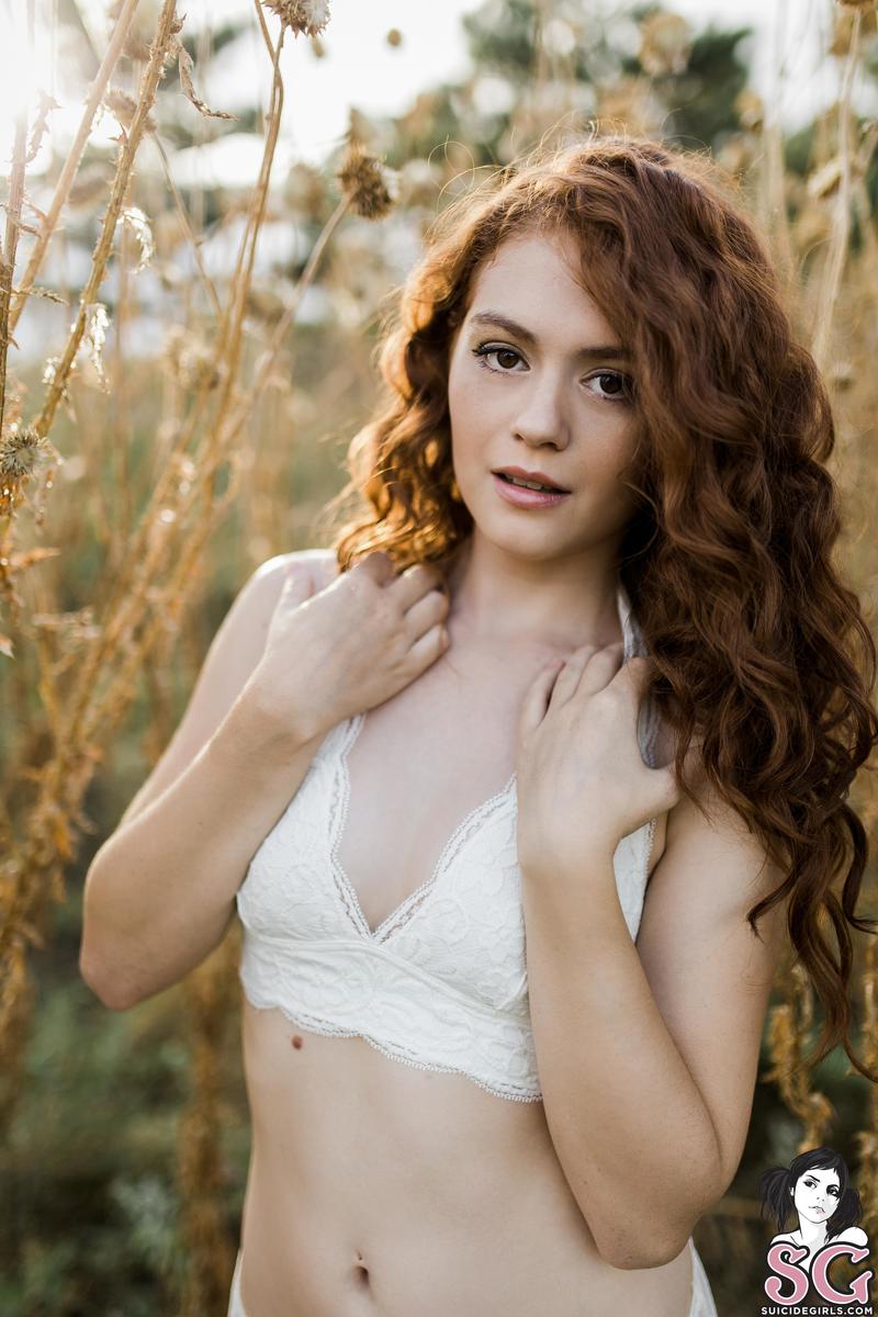 alliesummers-golden-11.jpg