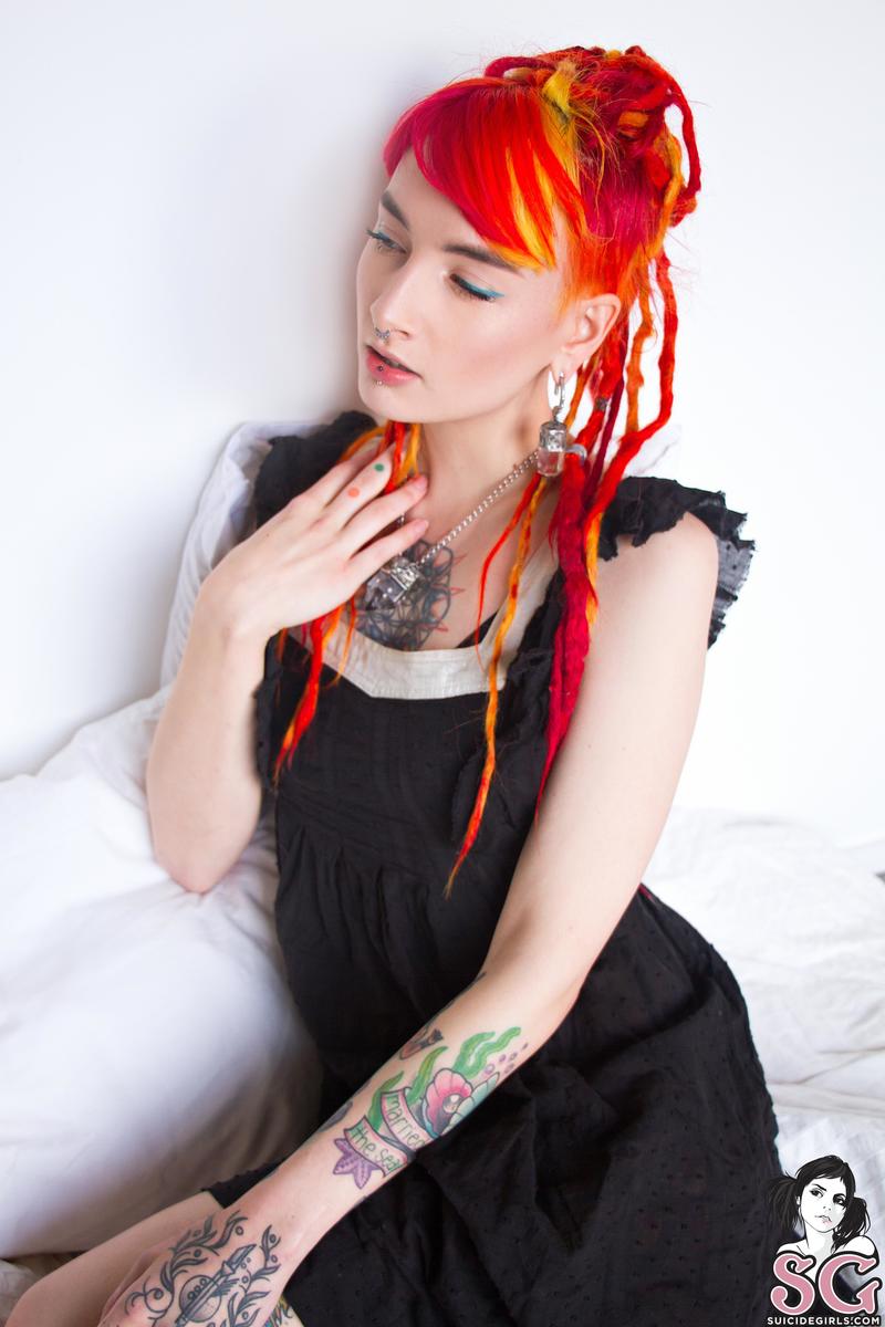 stormyent-marigoldparadise-01.jpg