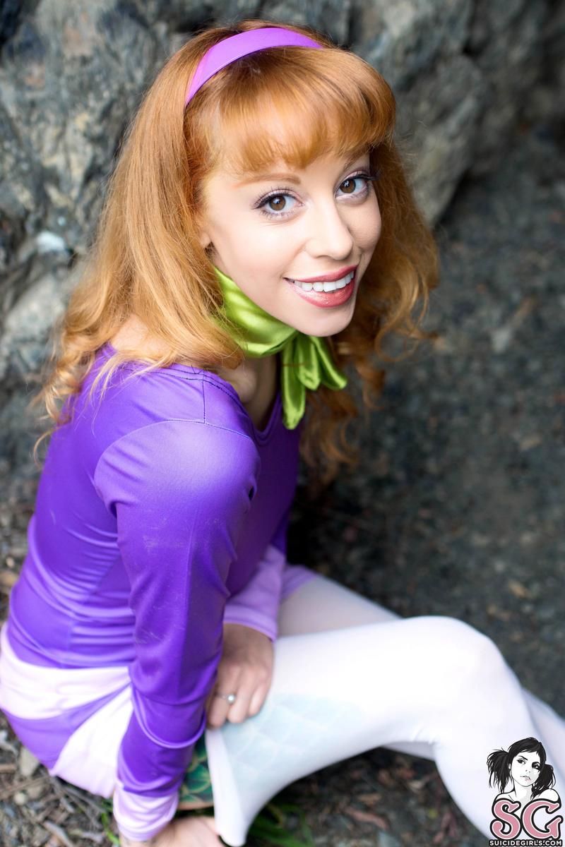 leemalee-solvingthemystery-11.jpg