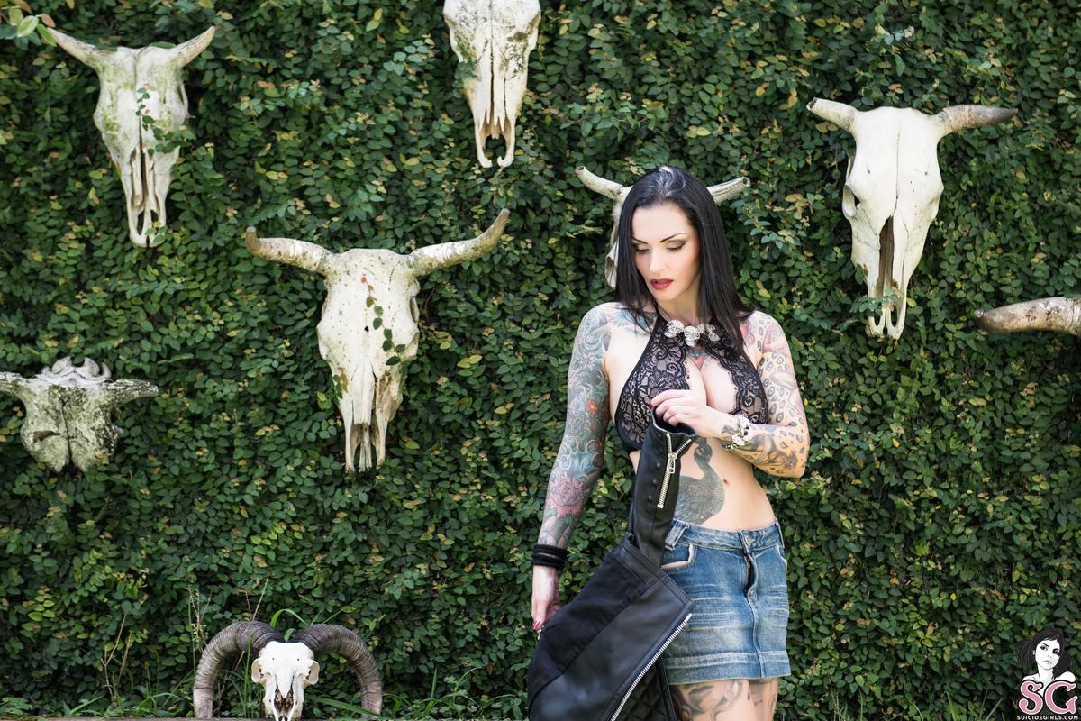 monik-beautyandbones-05.jpg
