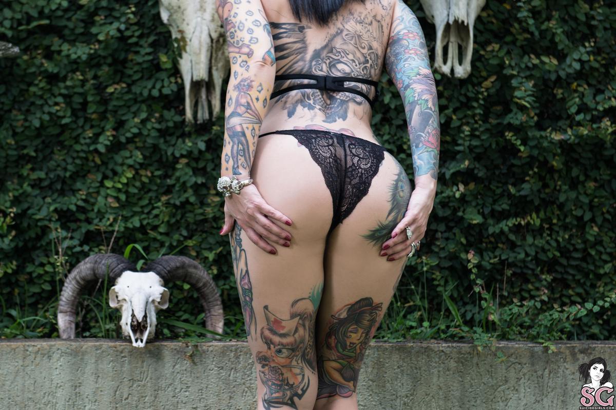 monik-beautyandbones-11.jpg
