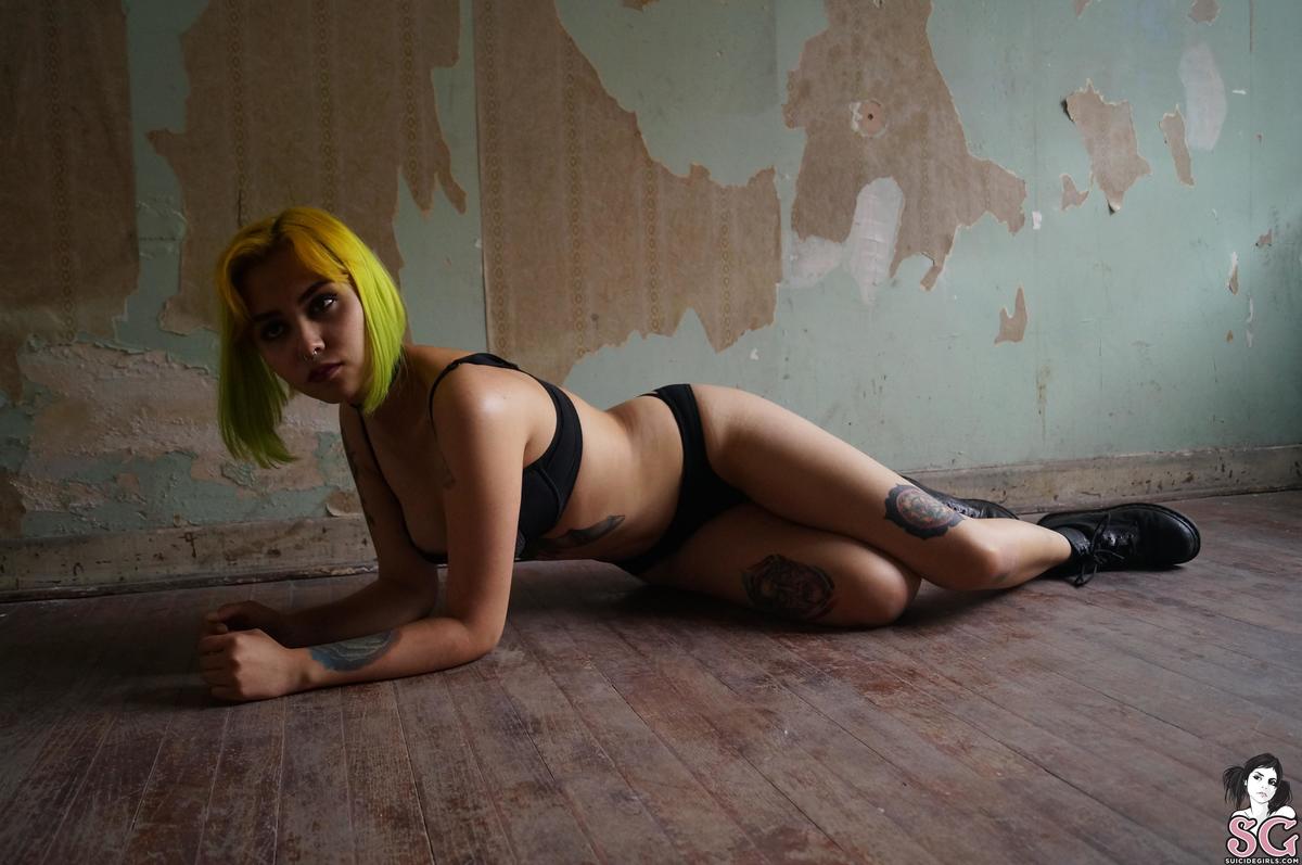 missmuerte-missmuertesglow-23.jpg