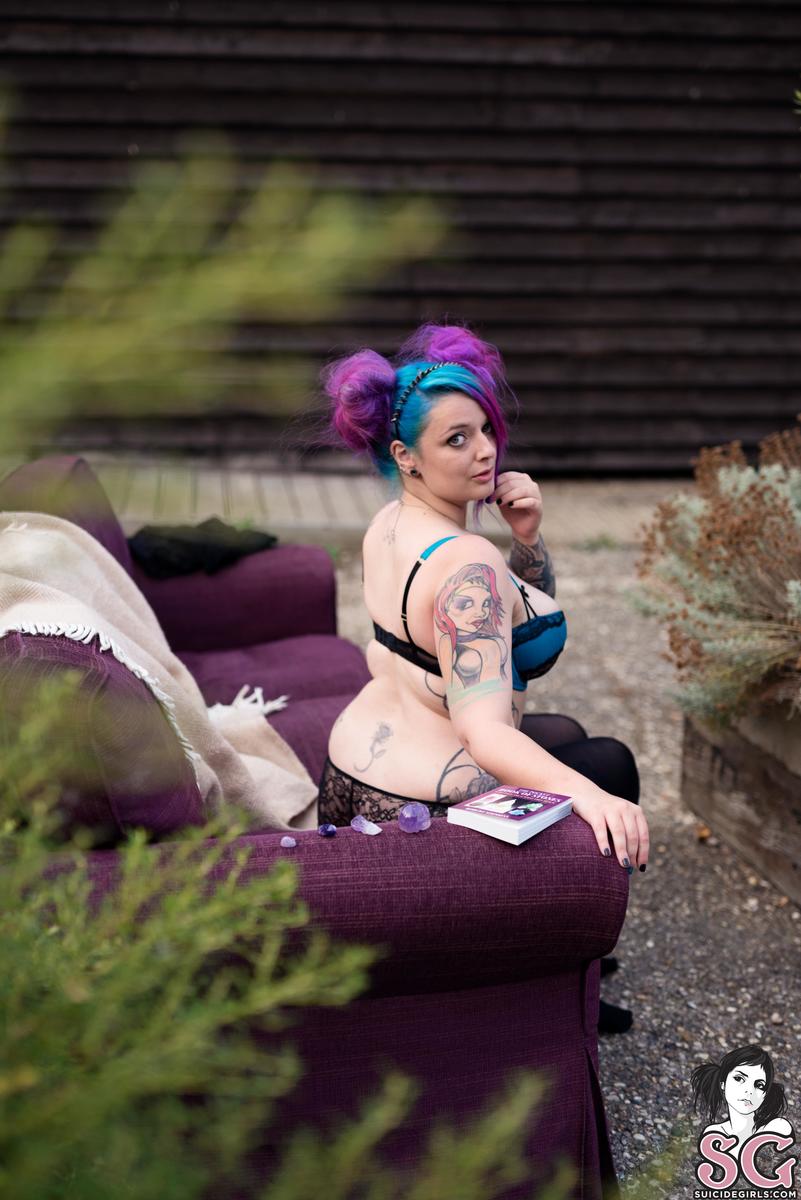 violetwolf-amethyst-09.jpg