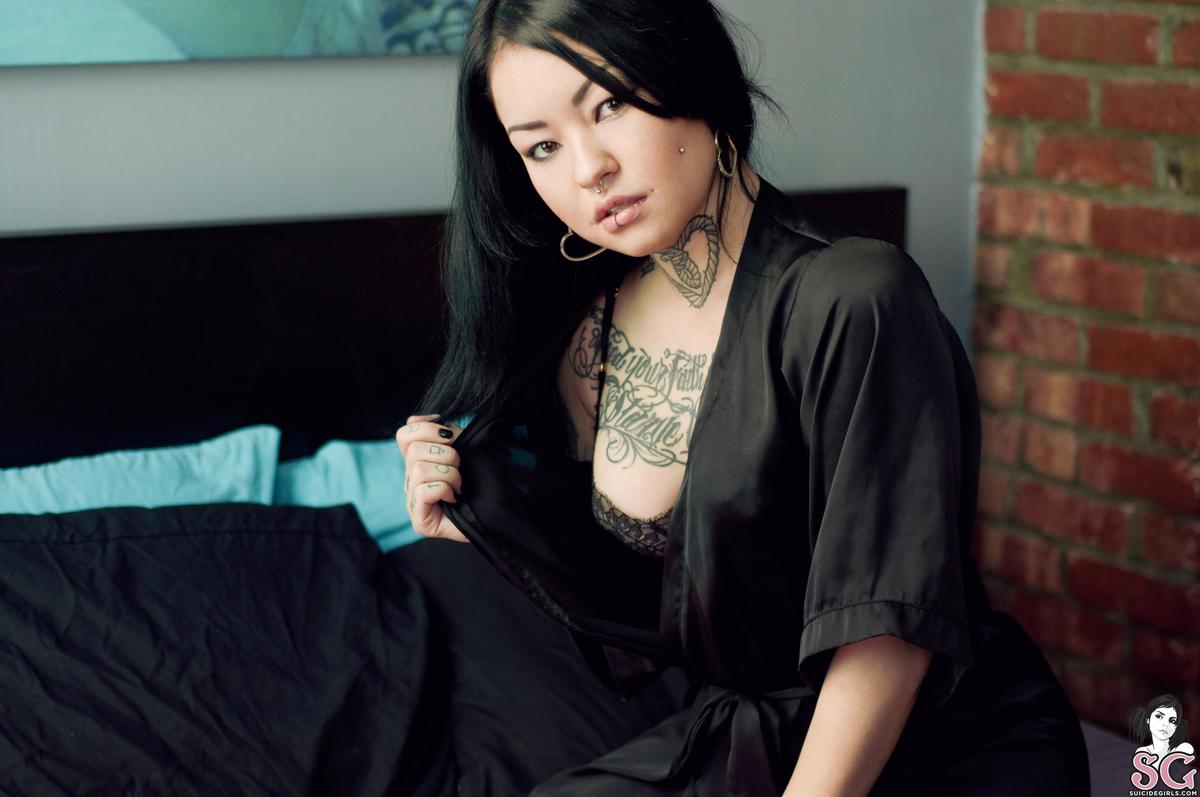 marikosuicide-chinchillin-05.jpg