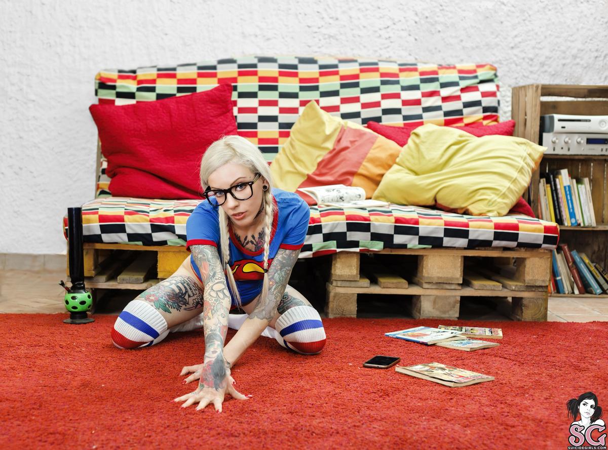 azzurra-theattitudeofanerd-17.jpg