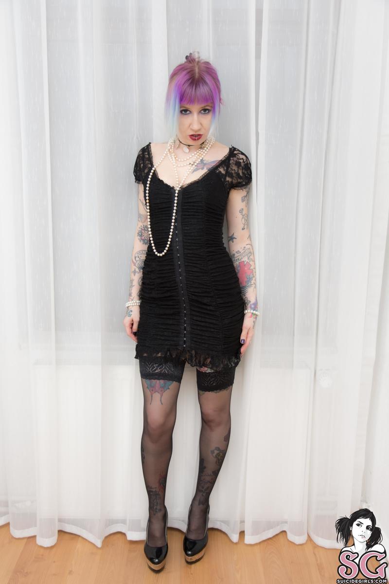 mermio-blackpearl-01.jpg