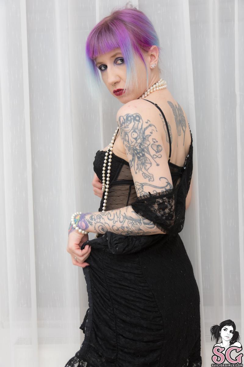 mermio-blackpearl-07.jpg