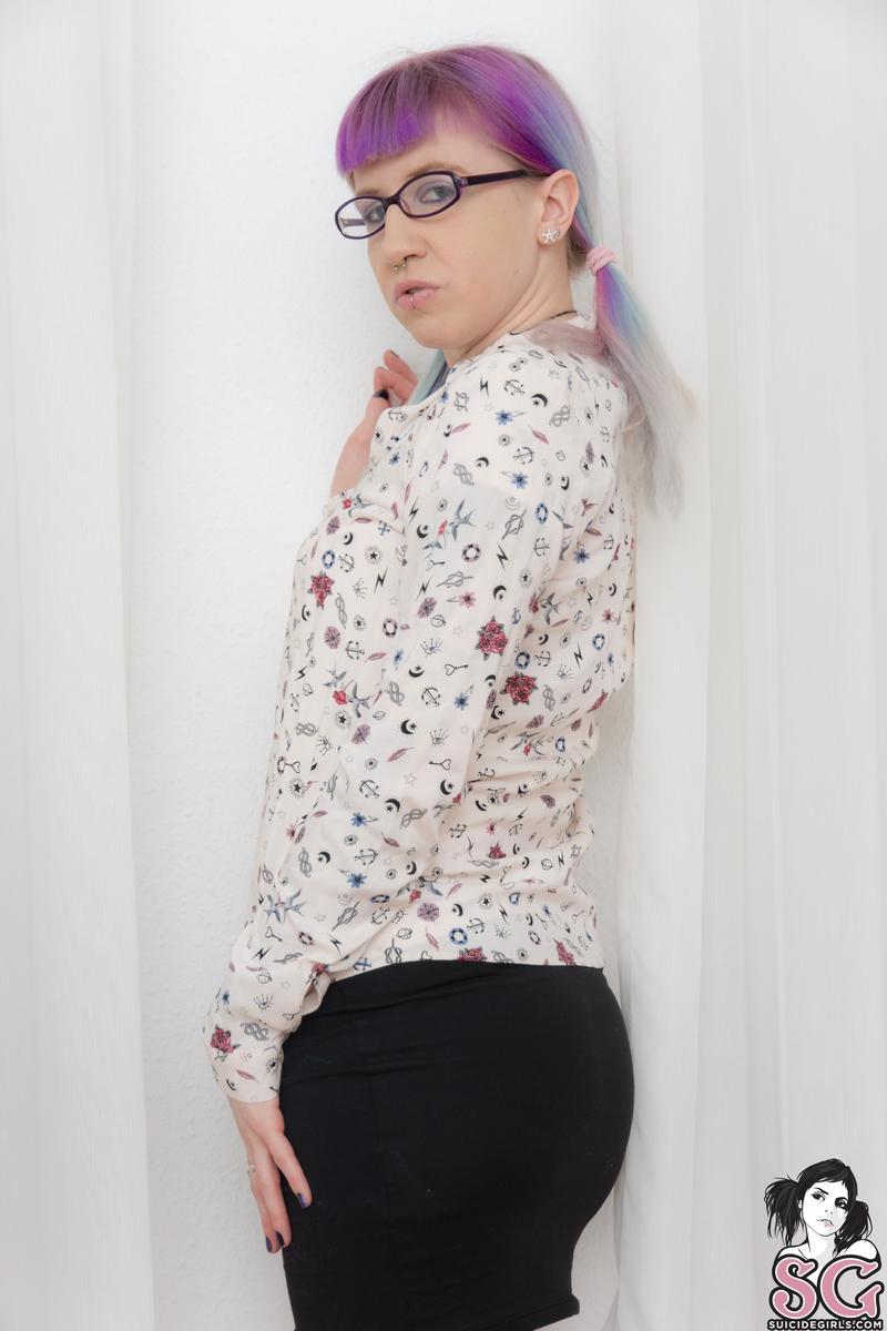 mermio-swallowgirl-03.jpg