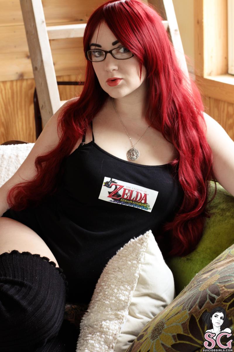 victoriadash-nakednintendo-01.jpg