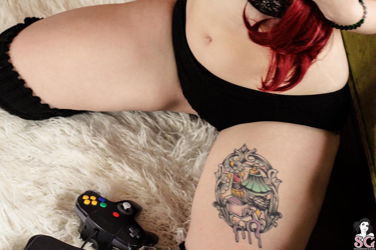 victoriadash-nakednintendo-19.jpg