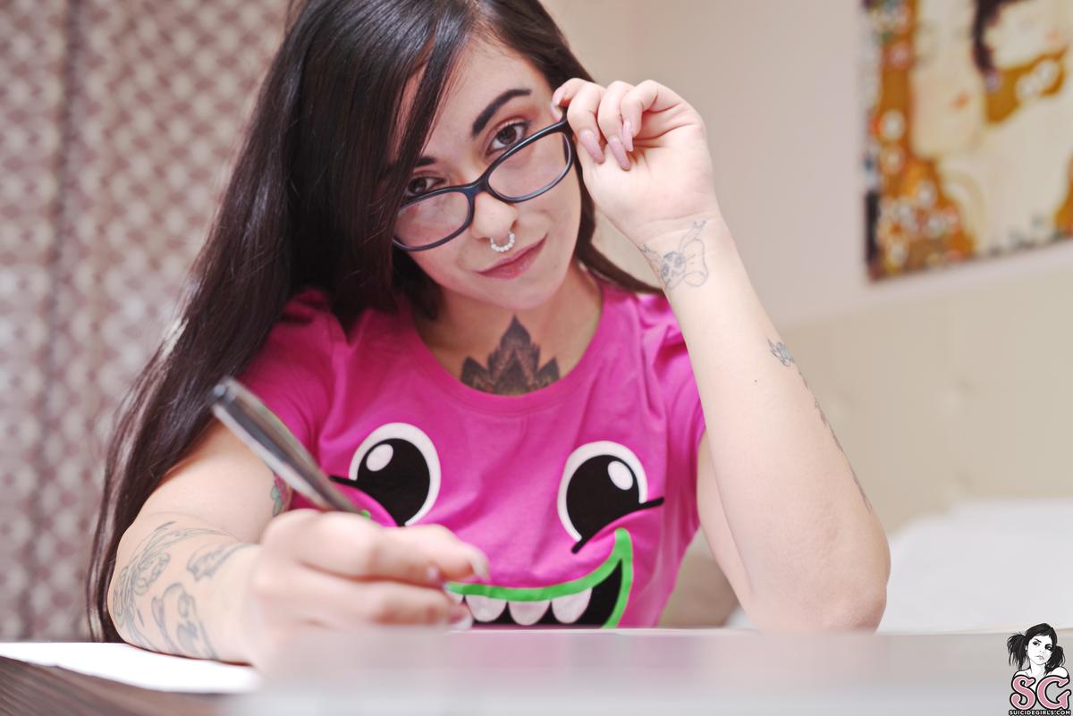 ladyskull91-dreamingsuicide-05.jpg