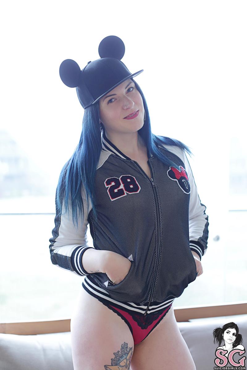 kittyqueen-minnielicious-01.jpg