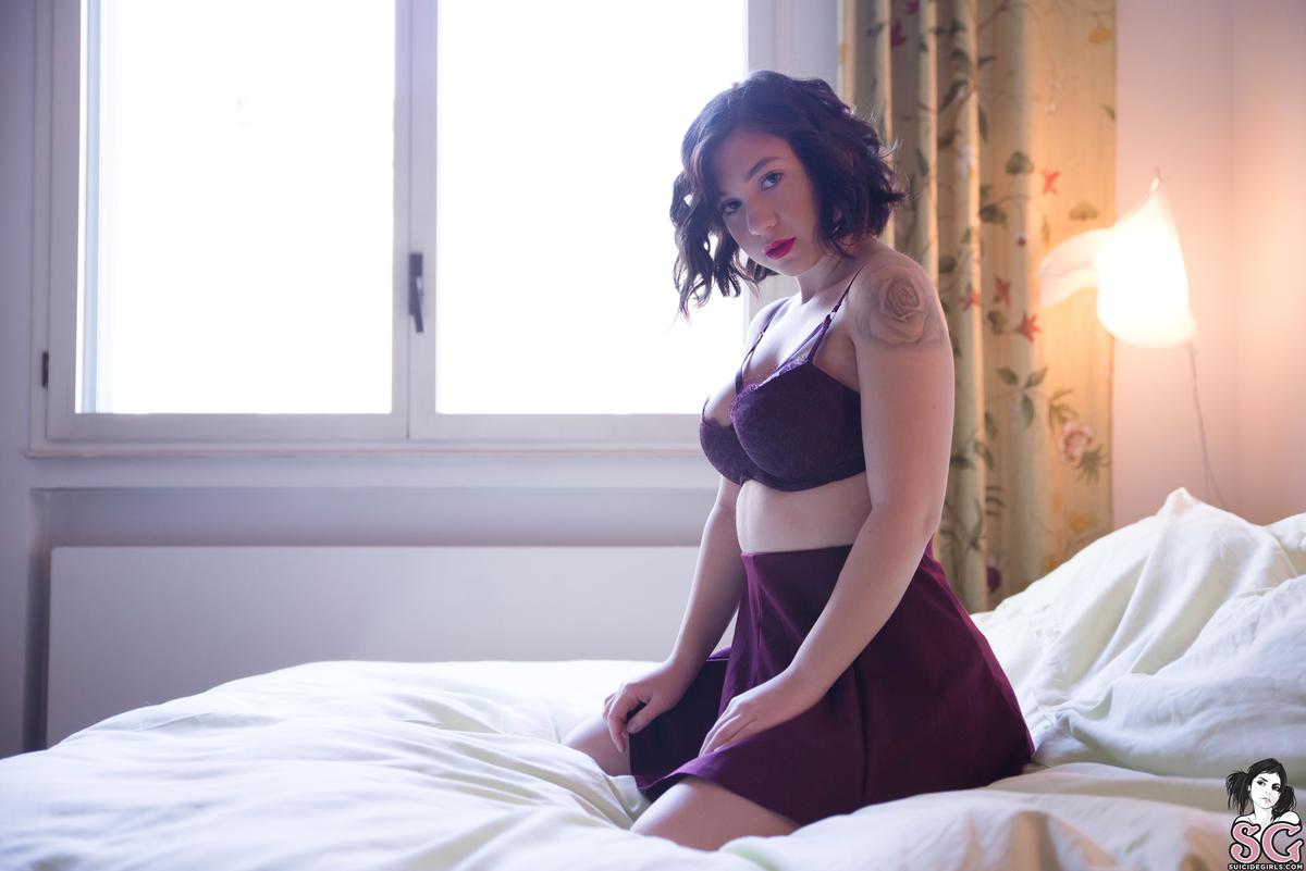 rosaliejade-awhitershadeofpale-01.jpg