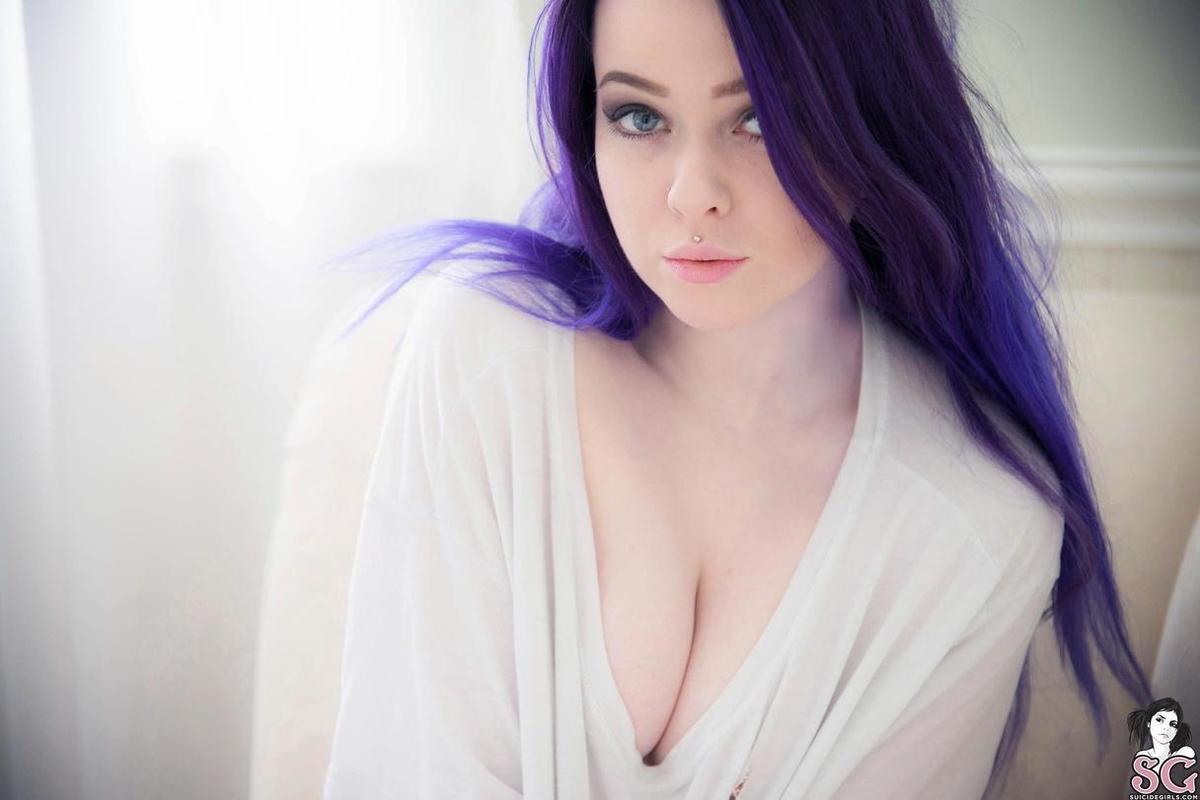 beautiful-aurraleesuicide-01.jpg
