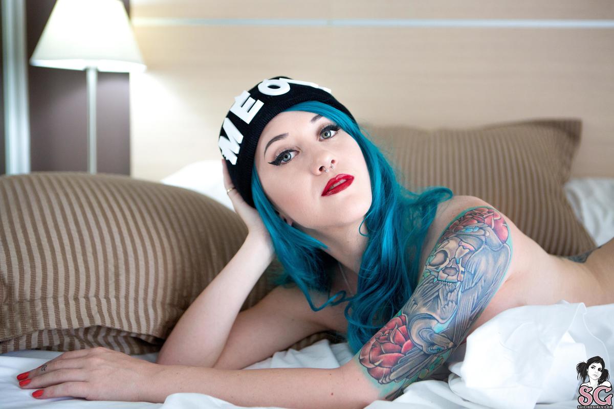 emmameow-bravado-07.jpg