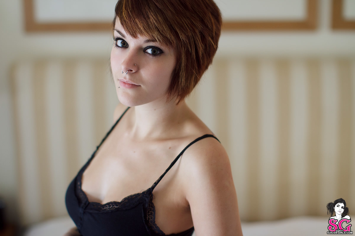 essence-winged-13.jpg