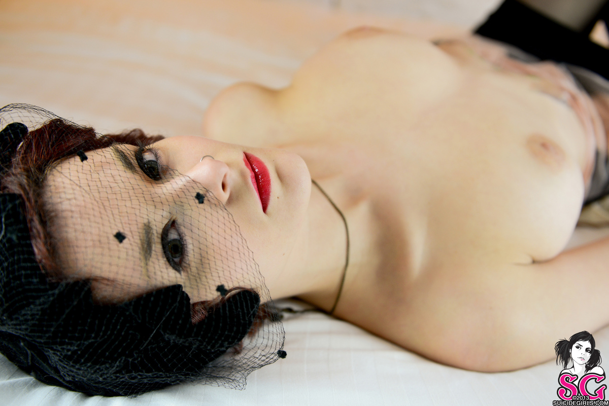 essence-vintagevixen-17.jpg