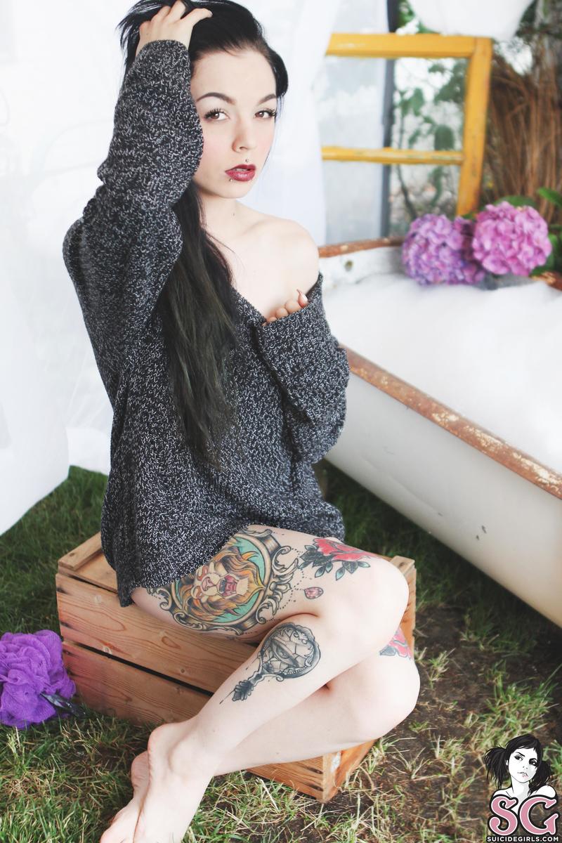 kaylarosalie-bathtime-03.jpg