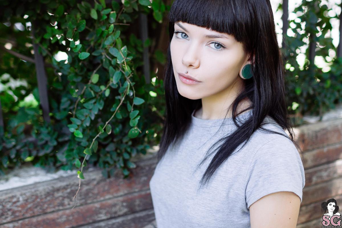 shy-summerskin-03.jpg