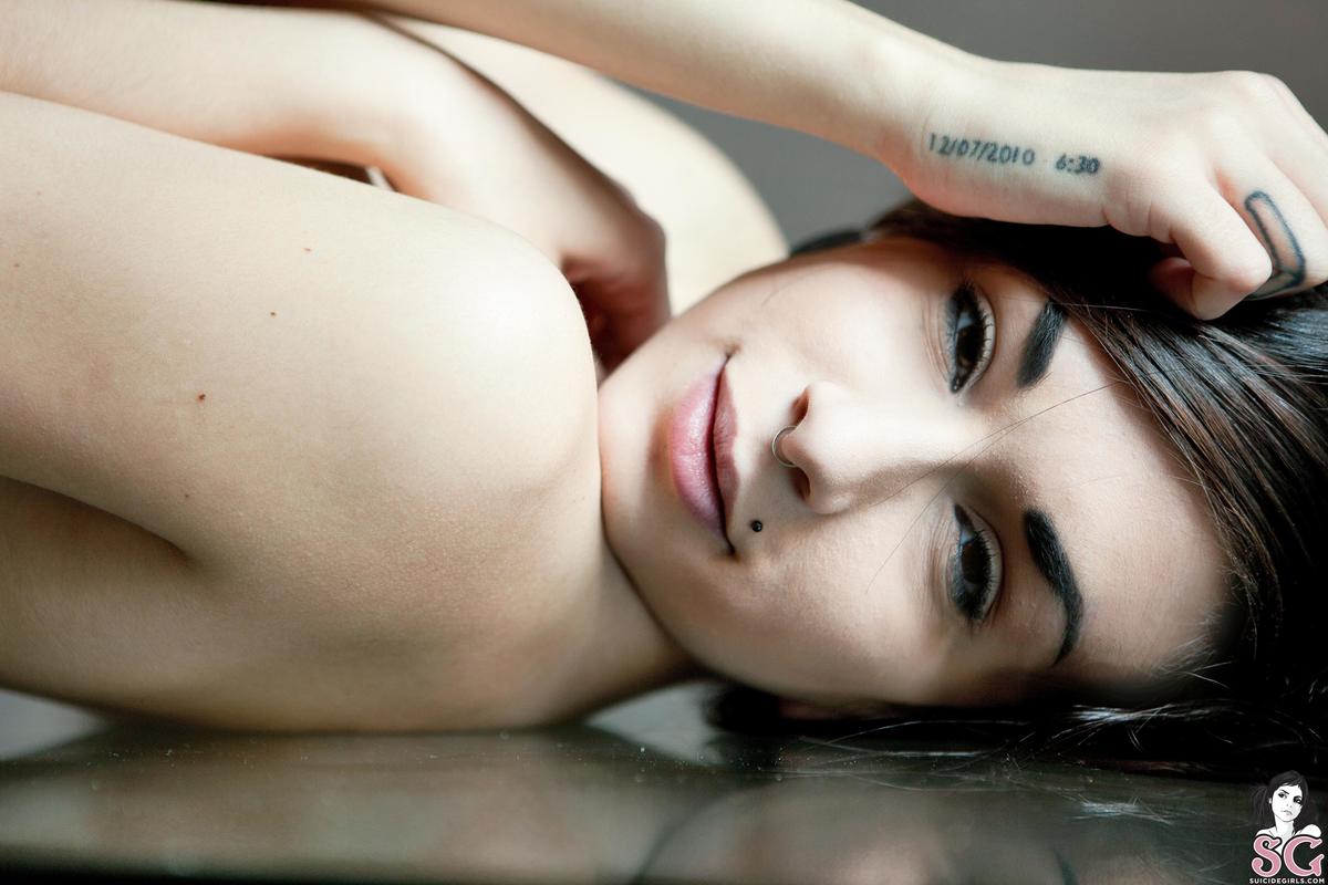 slim-insidethecage-35.jpg