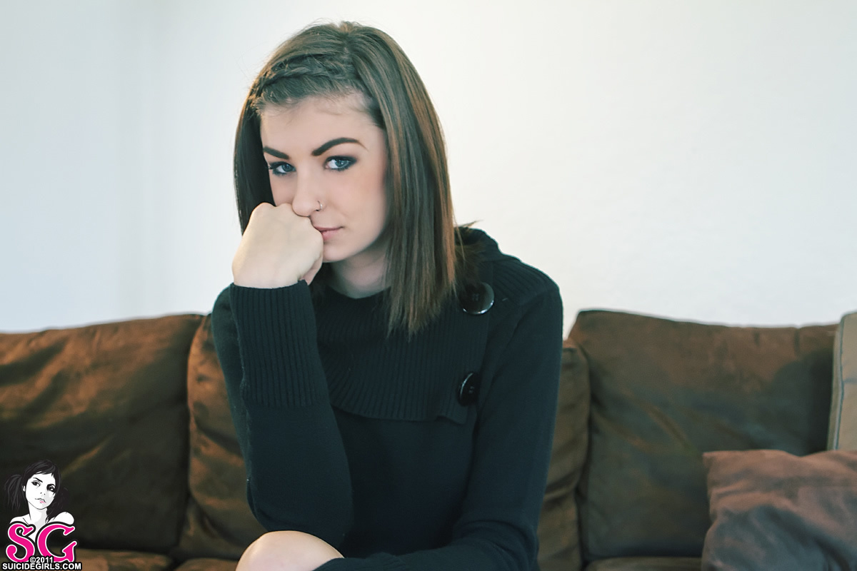tristyn-demure-01.jpg