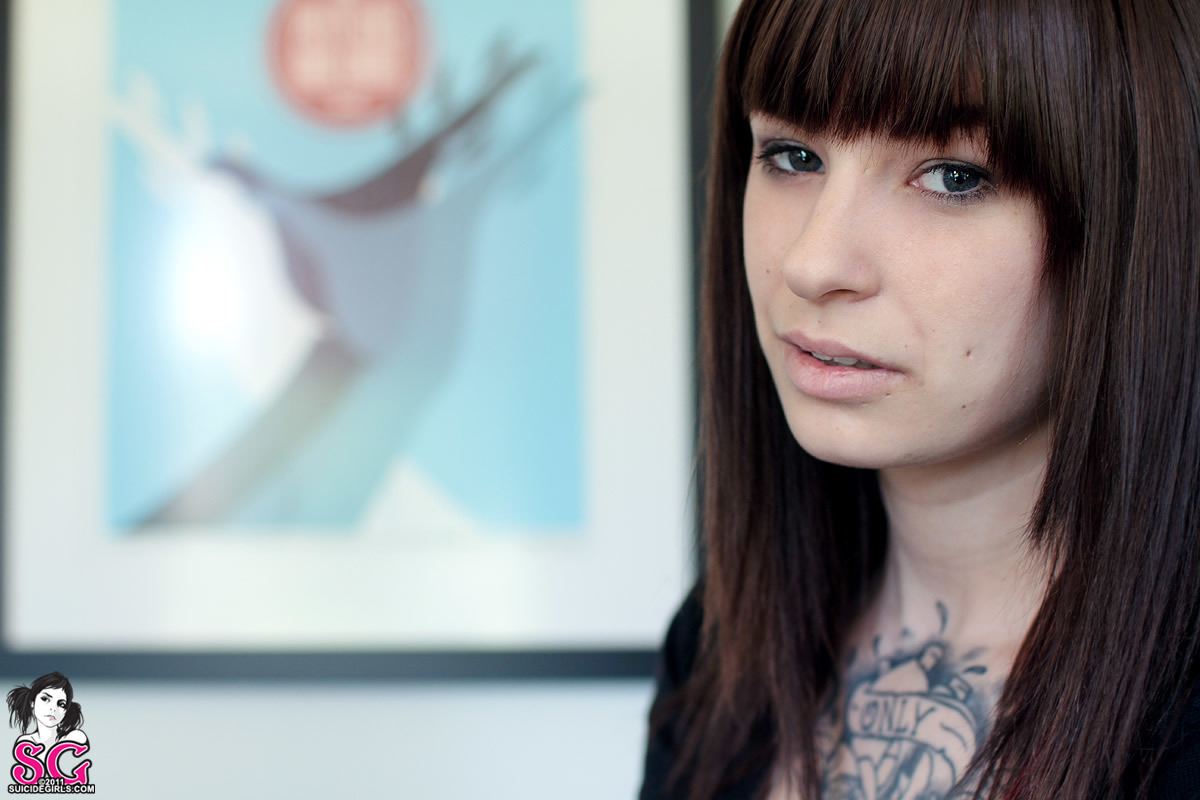 tristyn-eyecontact-09.jpg