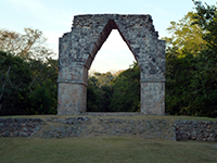02_04_Beyond_Freeform_arch_type_02_The_Arch_of_Kabah_8263787579.png