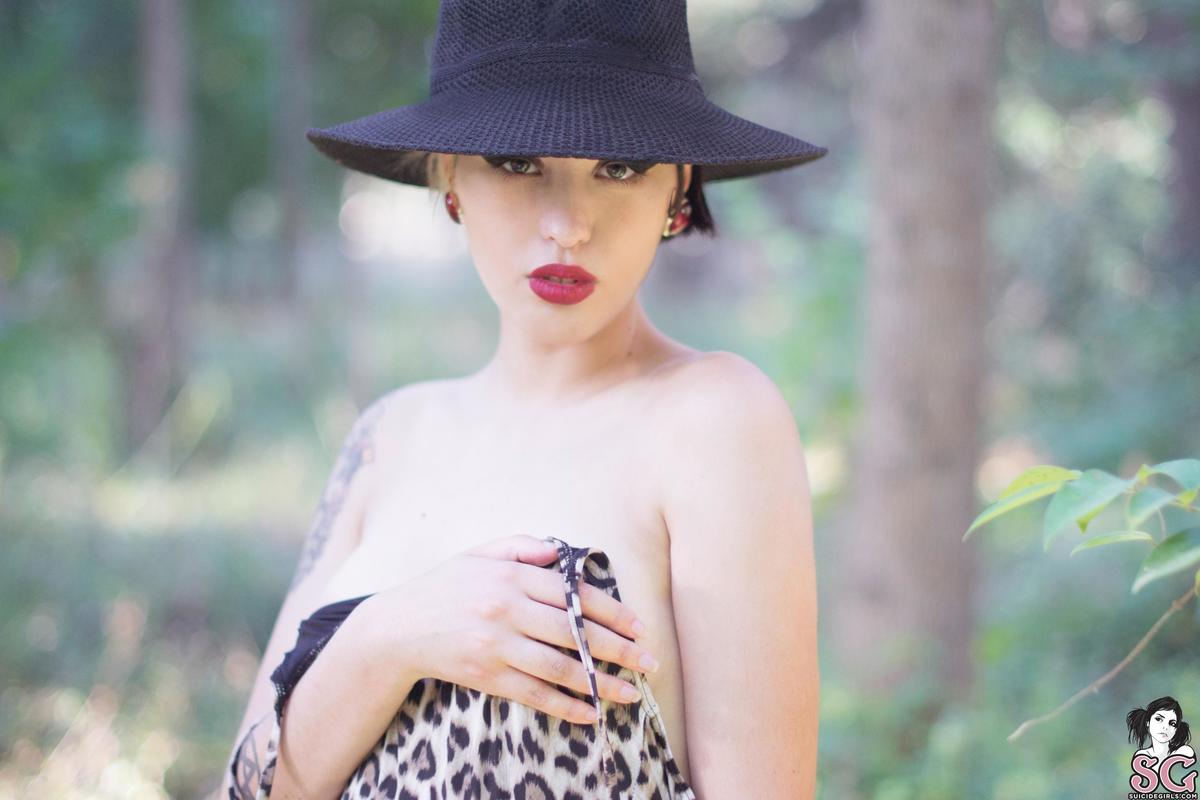cobwebs-thegirlintheleopardprintbikini-09.jpg