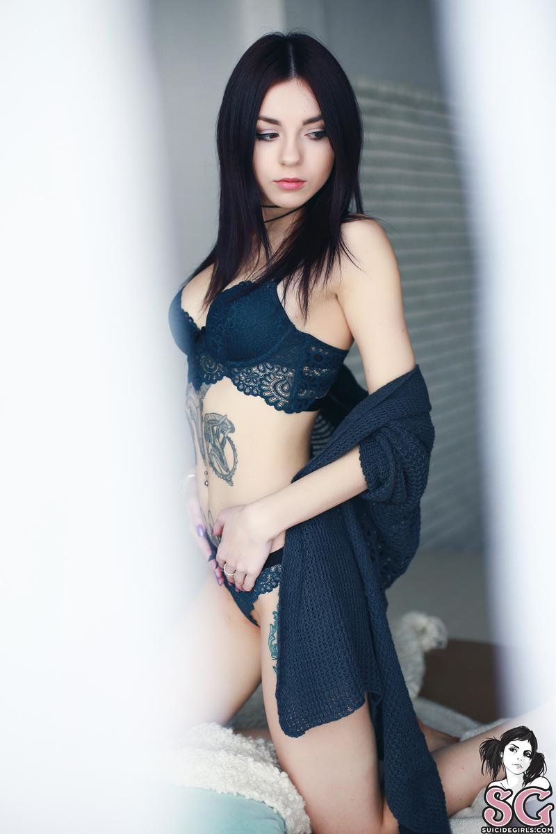 ariel-mysecretlove-05.jpg