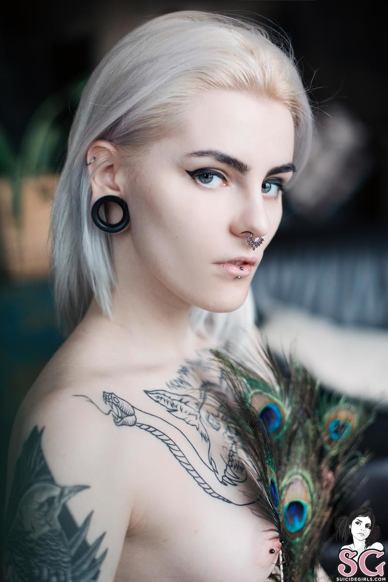 livermorium-coldsilver-15.jpg