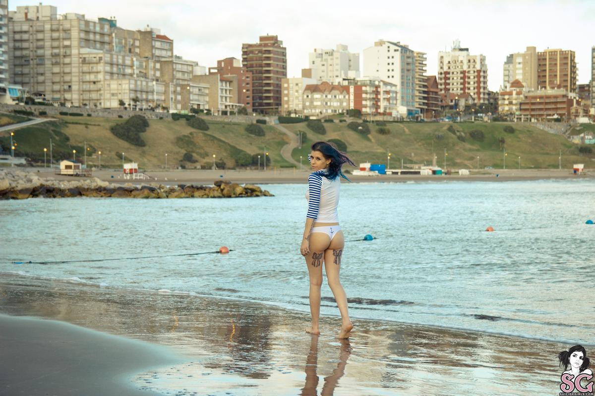 fatimarainbows-surfschool-01.jpg