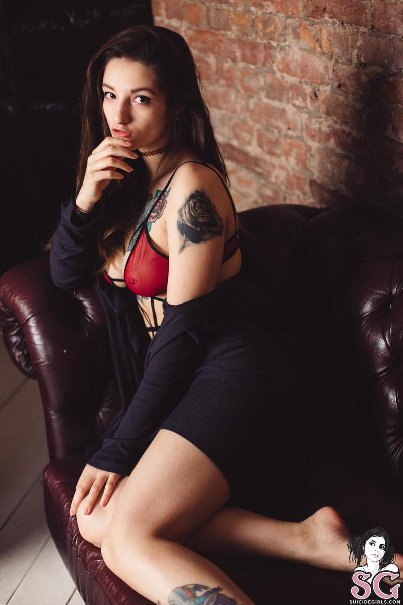 valeriyayakisel-cherrychocolate-03.jpg