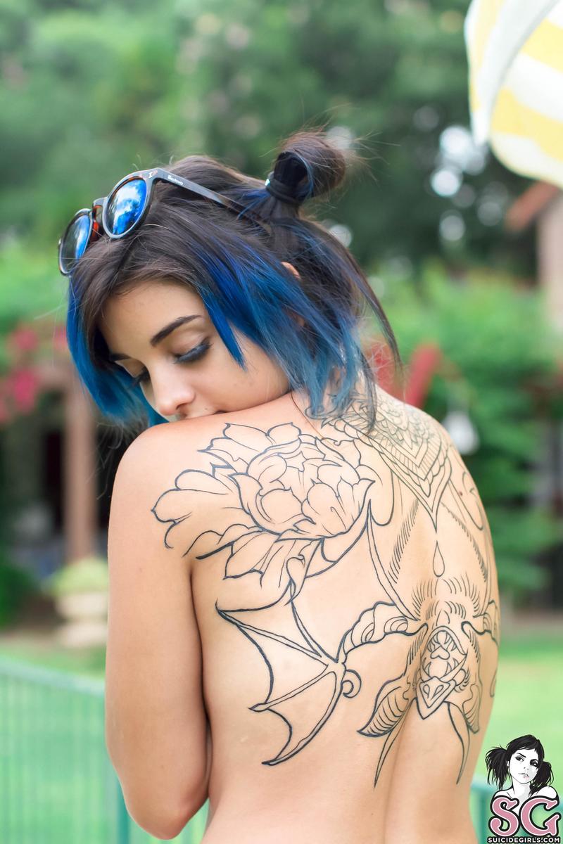 deskicio-cryinglightning-37.jpg