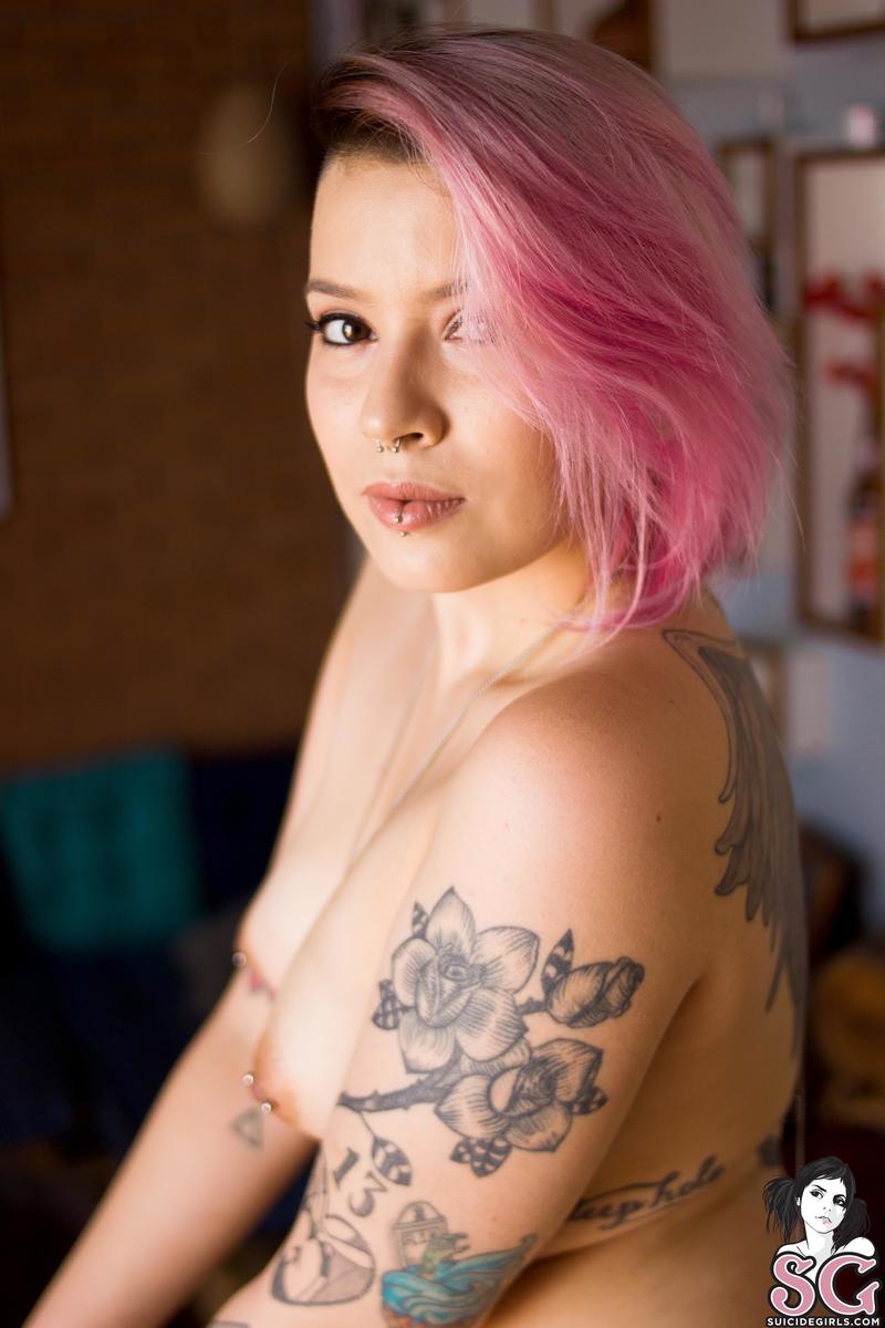 lollaax-stillintoyou-39.jpg