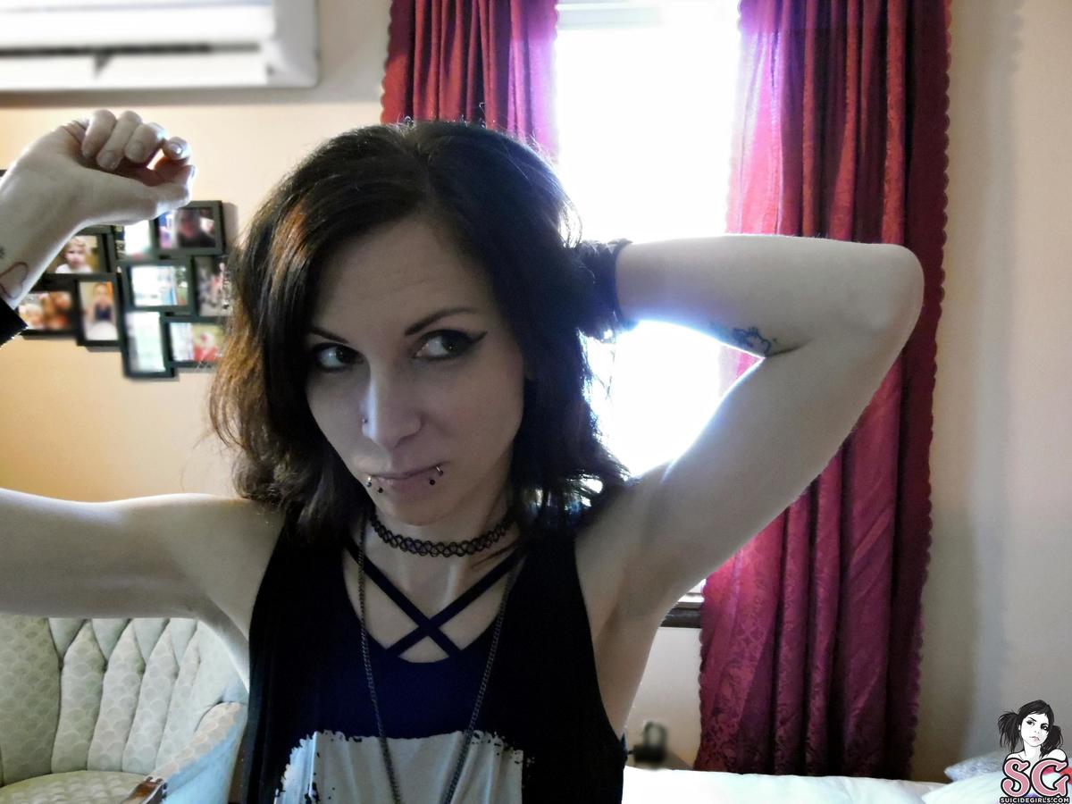 octopusegg-series1ofjaydesuicide-01.jpg