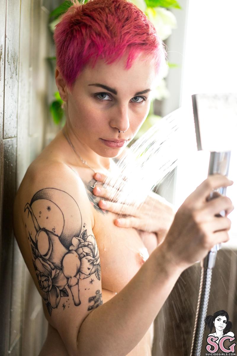 meowmeoow-theshower-29.jpg