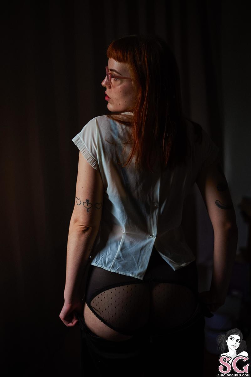 veronicakay-gettingcomfy-15.jpg