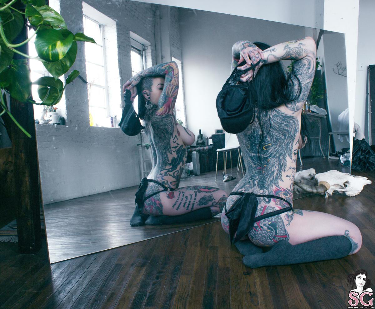 kruellasuicide-silkandmirrors-17.jpg