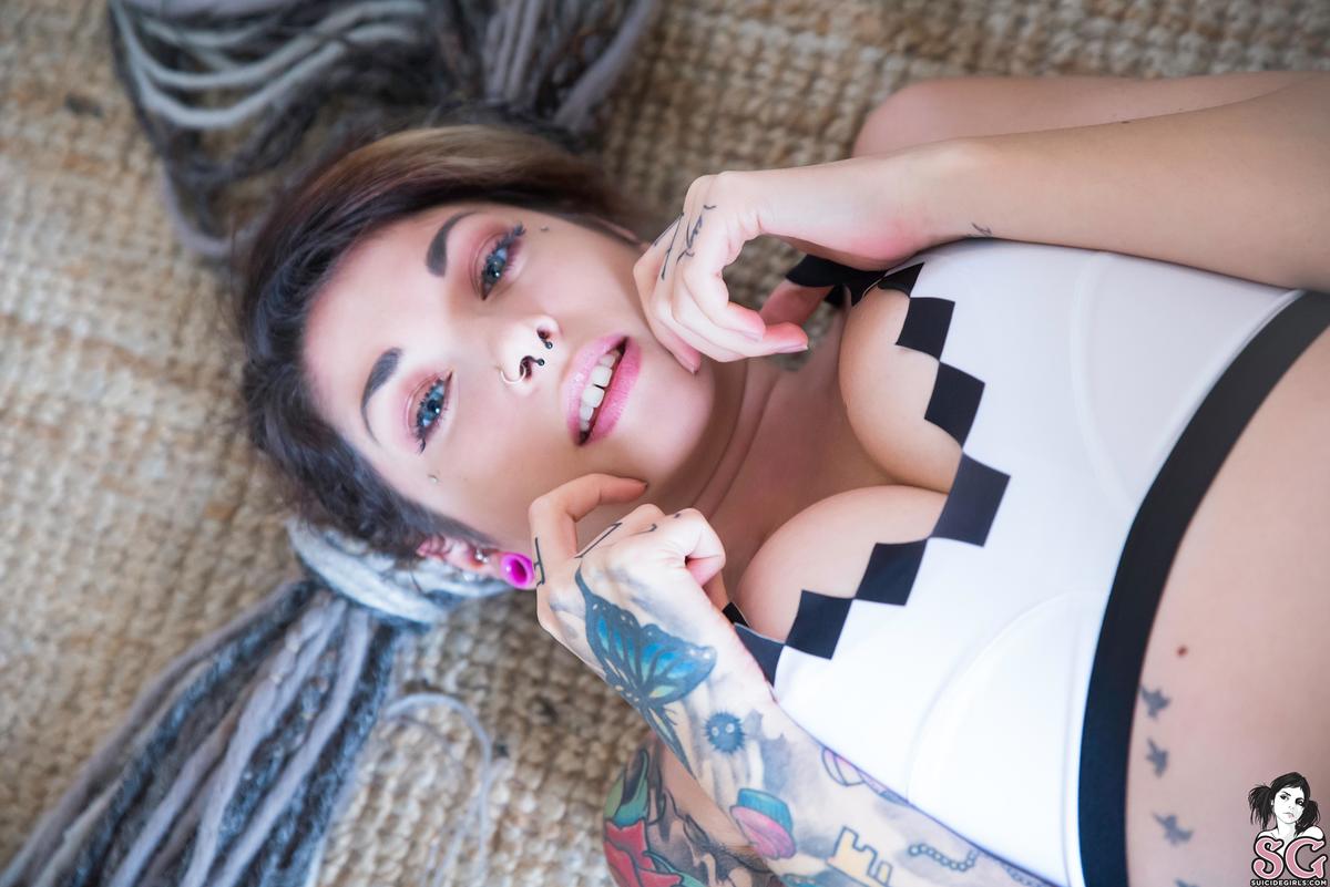 alerose-lovein8bit-17.jpg