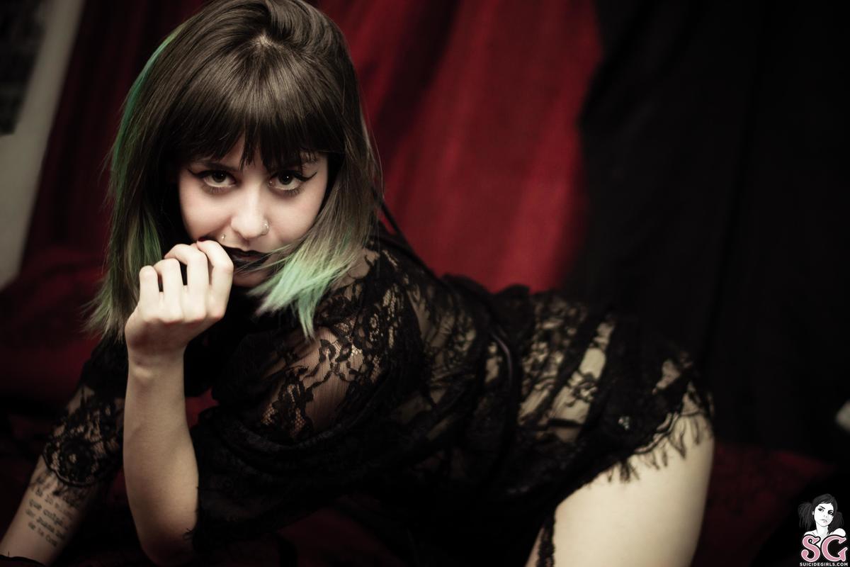 harmlessmonster-lovelace-07.jpg