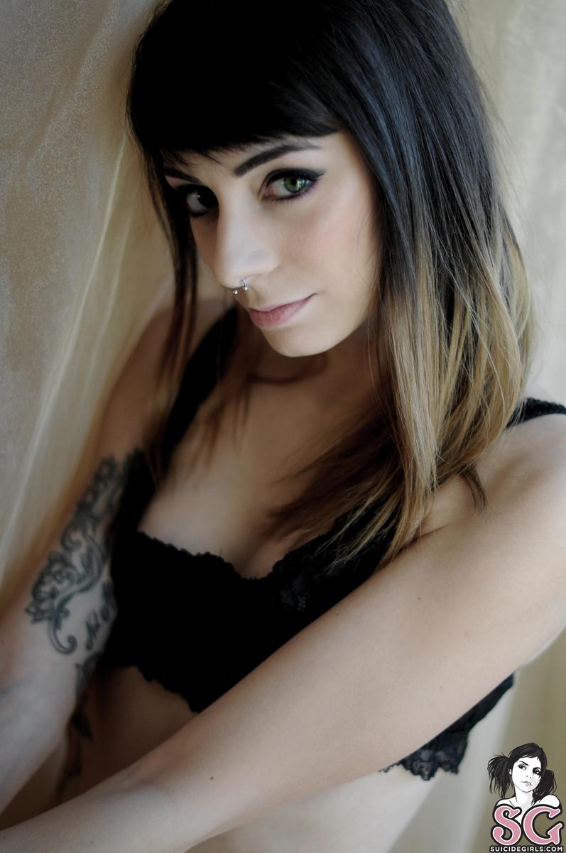 clarie-couchafternoon-15.jpg