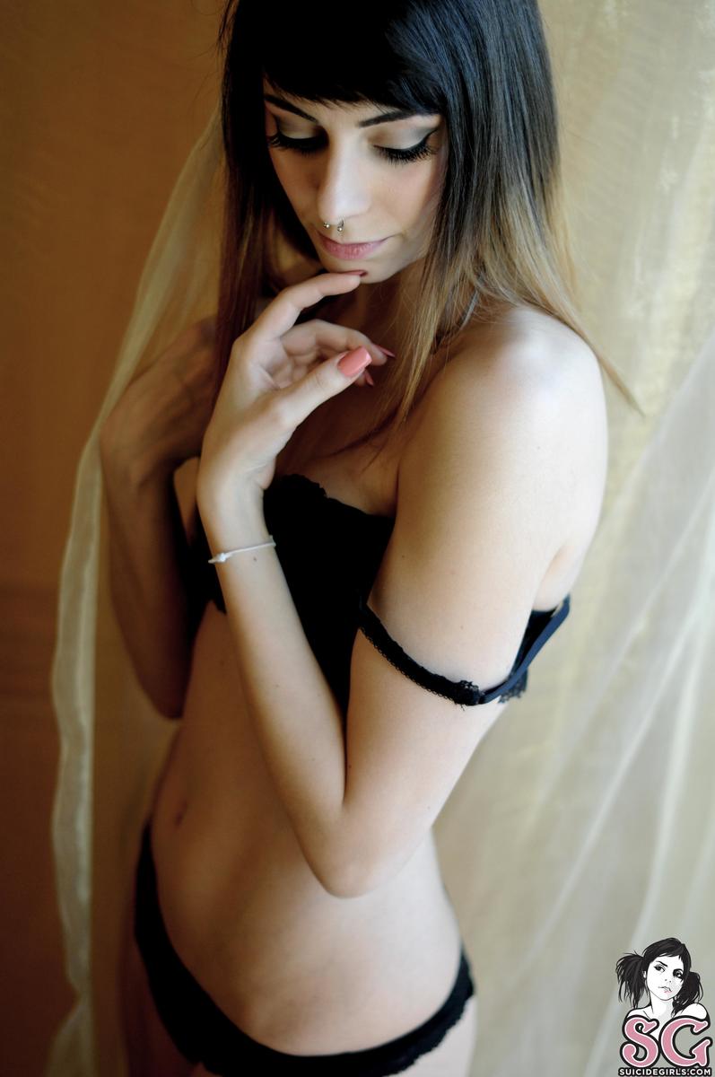 clarie-couchafternoon-19.jpg