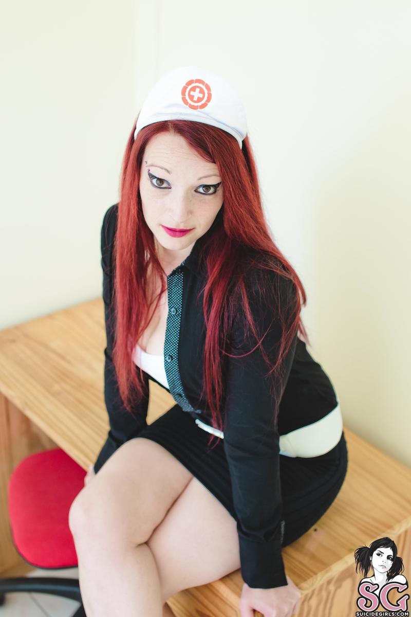 felinagirly-drhouse-05.jpg
