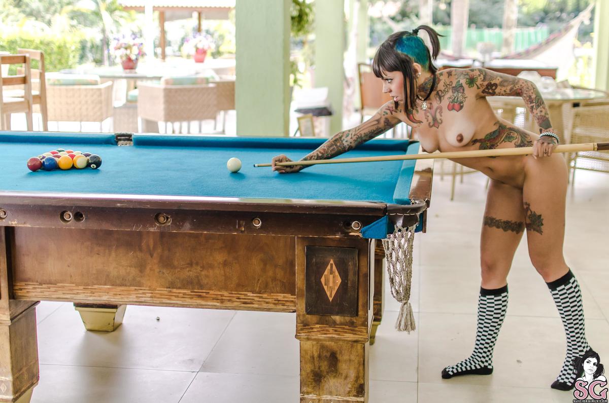 bruninha-cheatsatthepooltable-33.jpg