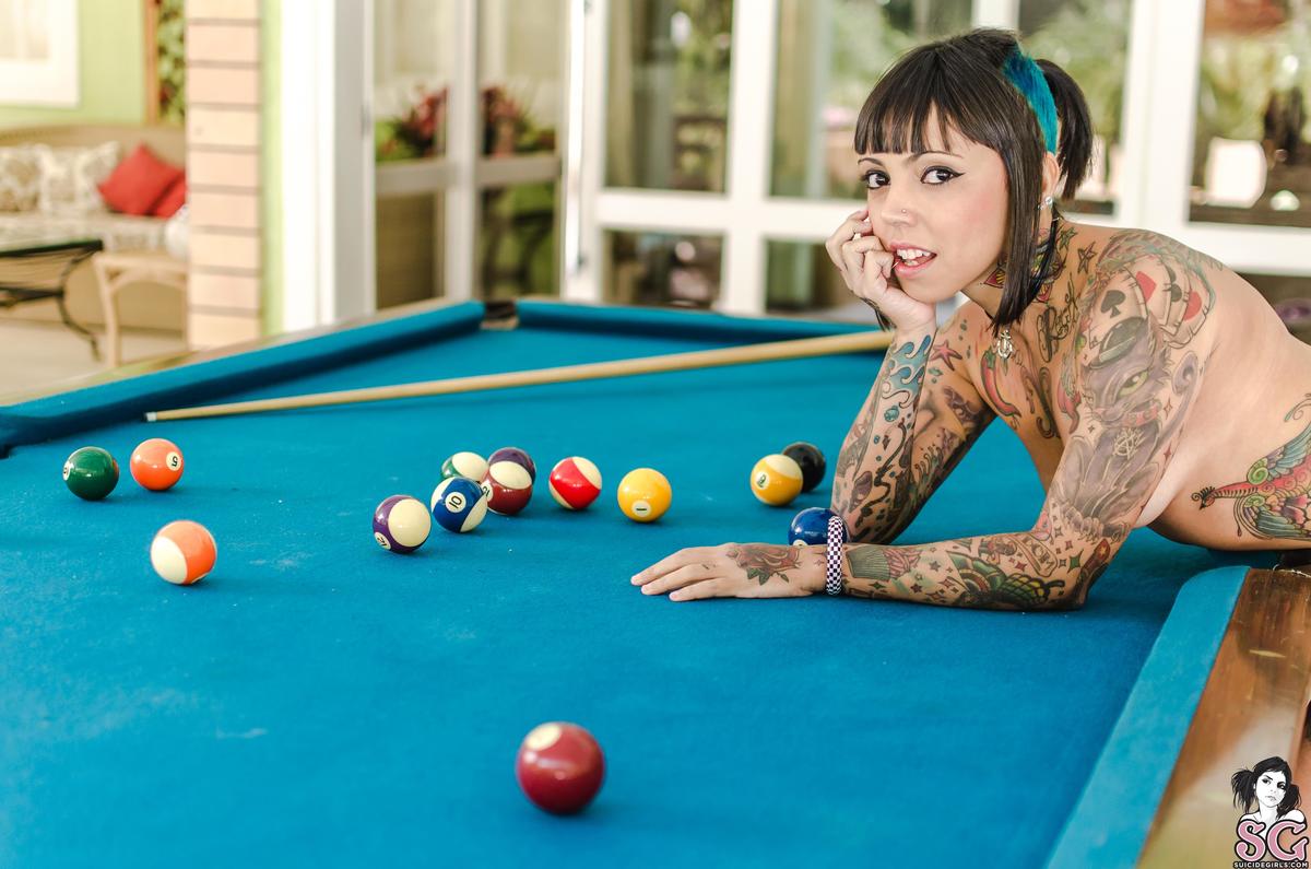 bruninha-cheatsatthepooltable-35.jpg