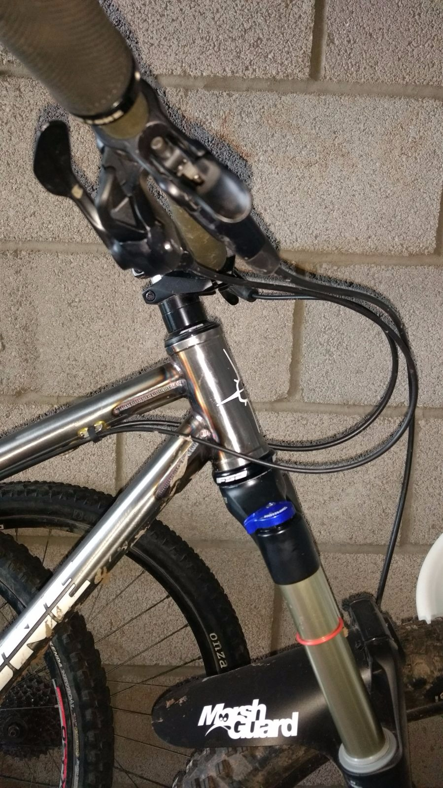 Greg Headset 2