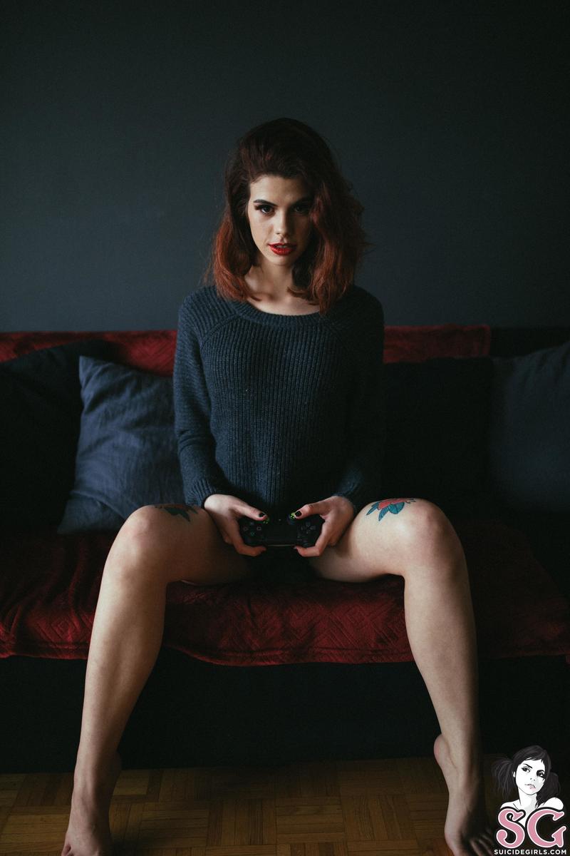 ellathrasher-housewarming-01.jpg
