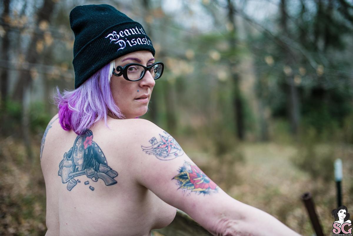 rebelleoutlaw-beautifuldisaster-33.jpg