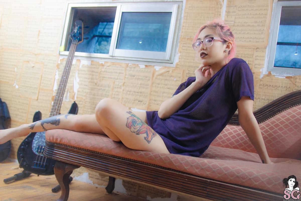 femen-studyinpink-09.jpg